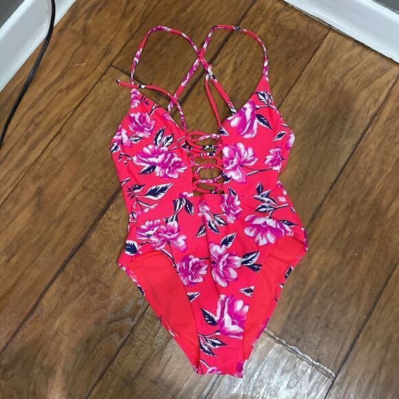 WOMENS XHILARATION CROSS-TIE PLUNGE BACK ONE-PIECE FLORAL SWIMSUIT, PINK/RED - Picture 6 of 10